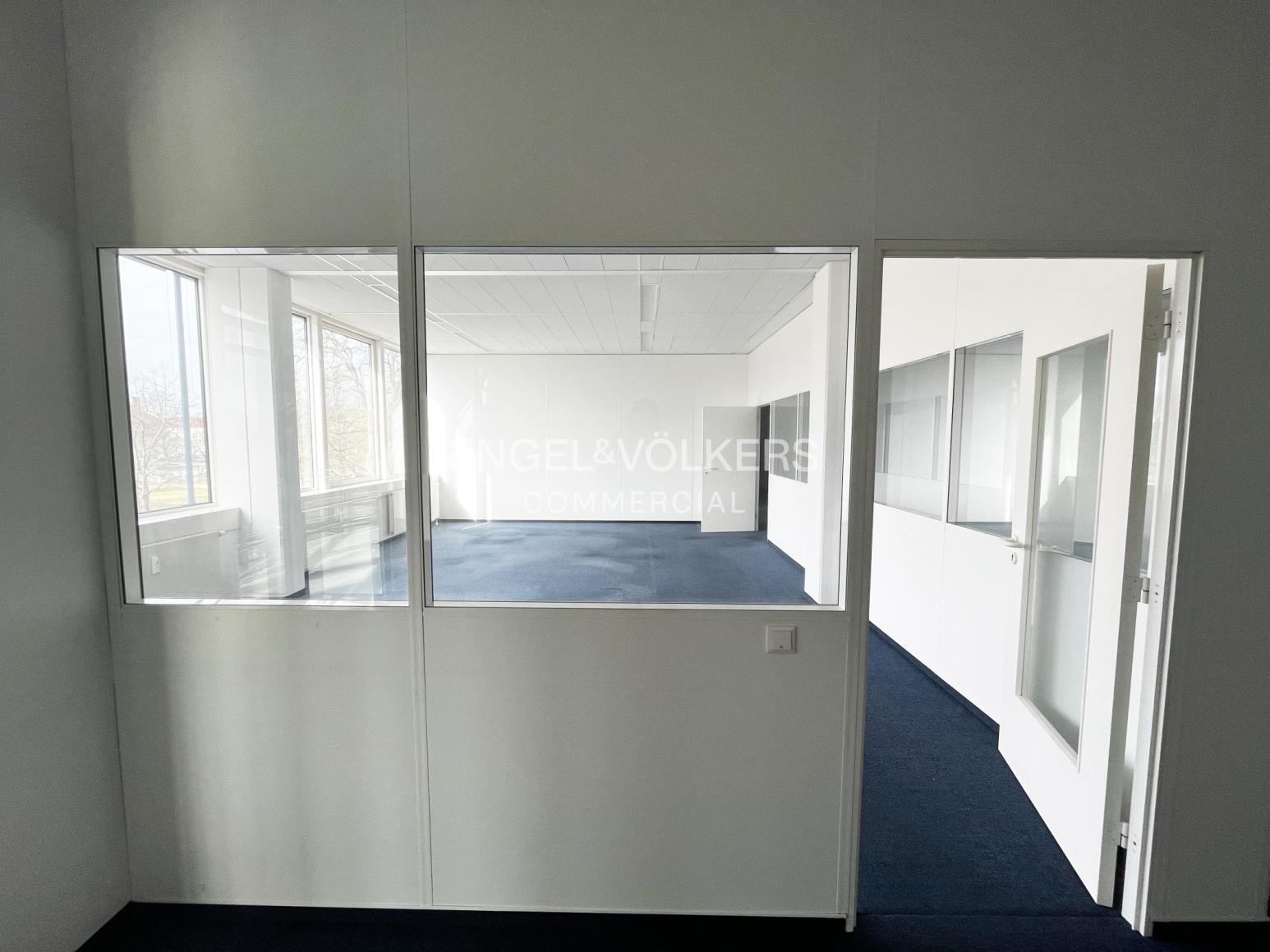 Büro-/Praxisfläche zur Miete 8,50 € 237,9 m²<br/>Bürofläche ab 237,9 m²<br/>Teilbarkeit Hennigsdorf 16761