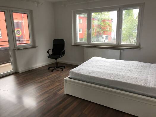 WG-Zimmer zur Miete 275 € 17 m² Geschoss 1/3 frei ab 01.10.2026 Mitte Stuttgart 70174