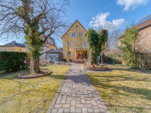 Einfamilienhaus zum Kauf provisionsfrei 1.200.000 € 11 Zimmer 279 m² 667 m² Grundstück Hermsdorf Berlin 13467