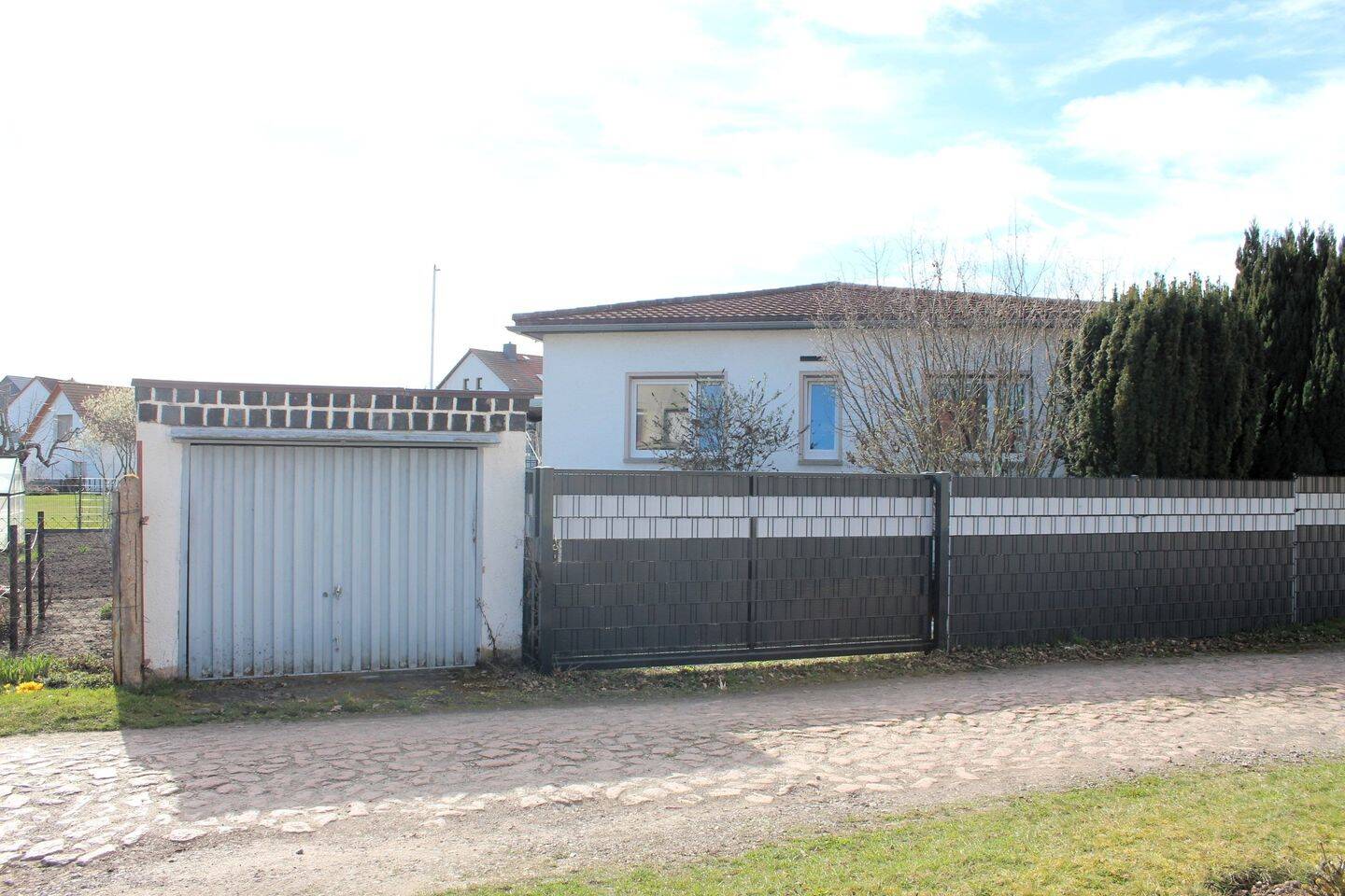 Bungalow zum Kauf – další