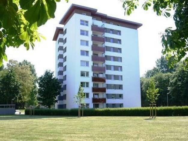 Wohnung zur Miete 643 € 2 Zimmer 53,6 m² 7. Geschoss frei ab 20.10.2026 Katzbachstraße 27 Lurup Altona 22547