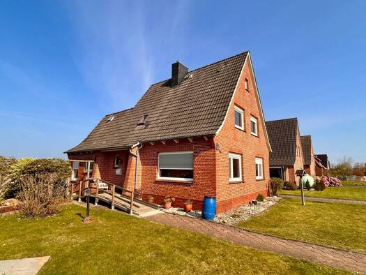 Einfamilienhaus zum Kauf 149.000 € 5 Zimmer 133 m² 731 m² Grundstück Lüdingworth Cuxhaven 27478
