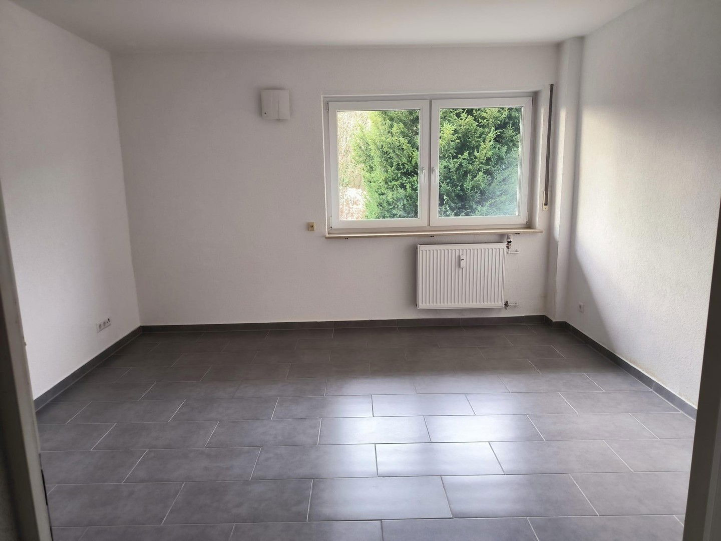 Terrassenwohnung zur Miete 600 € 2 Zimmer 50 m²<br/>Wohnfläche EG<br/>Geschoss ab sofort<br/>Verfügbarkeit Fürst-Leinigen-Straße 27 Nüstenbach Mosbach 74821