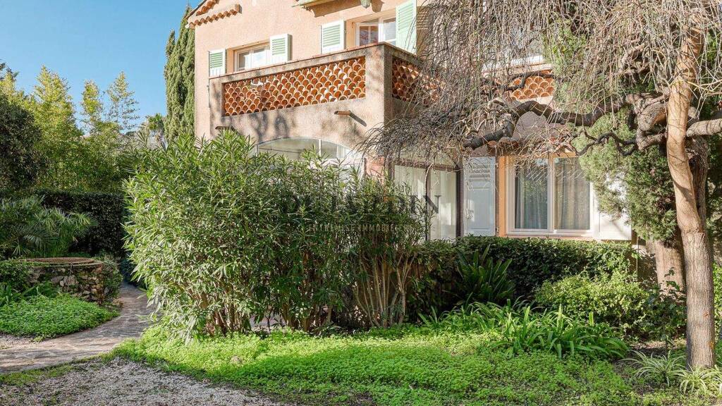 Wohnung zum Kauf 3.000.000 € 5 Zimmer 112,7 m² Zone Ouest Urbaine Saint-Tropez 83990