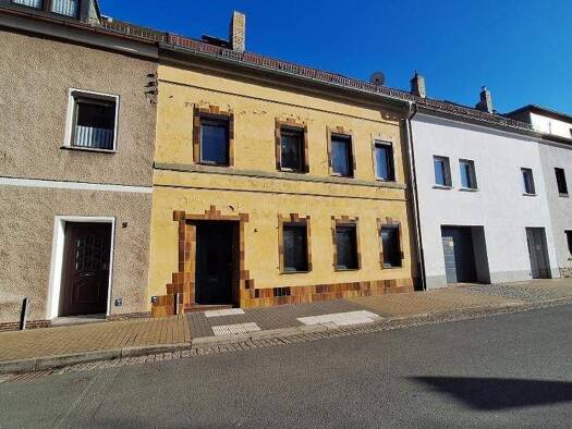 Einfamilienhaus zum Kauf 30.000 € 7 Zimmer 130 m² 240 m² Grundstück Wehrstraße 6 Glauchau 08371