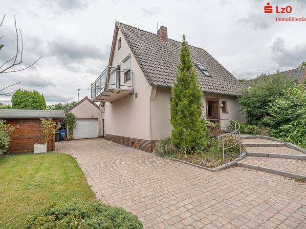 Einfamilienhaus zum Kauf 221.000 € 4 Zimmer 140,4 m² 646 m² Grundstück frei ab sofort Brake Brake 26919