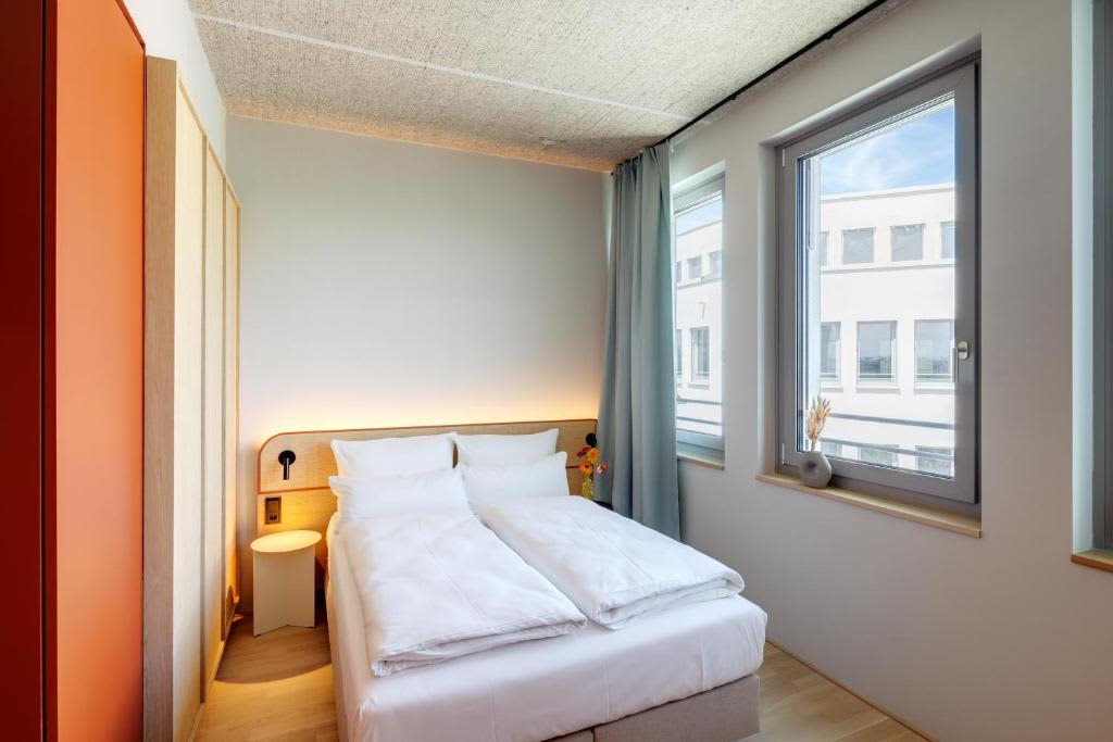 Wohnung zur Miete Wohnen auf Zeit 2.329 € 1 Zimmer 18 m²<br/>Wohnfläche ab sofort<br/>Verfügbarkeit Münchner Straße Unterföhring 85774