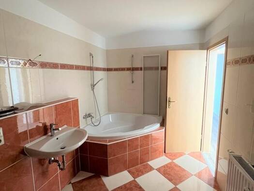 Wohnung zur Miete 307 € 2 Zimmer 68,1 m² 3. Geschoss Grimmaische Straße 20 Döbeln 04720