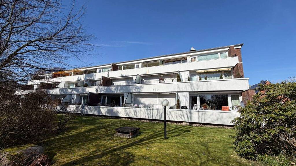 Studio zum Kauf 315.000 € 2 Zimmer 81,9 m² 2. Geschoss Sasel Hamburg 22393