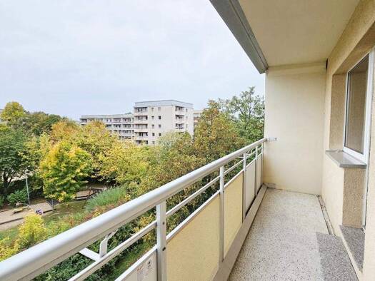 Wohnung zur Miete 302 € 2 Zimmer 47,3 m² 3. Geschoss Johannes-Göderitz-Str. 53 Neu Olvenstedt Magdeburg 39130