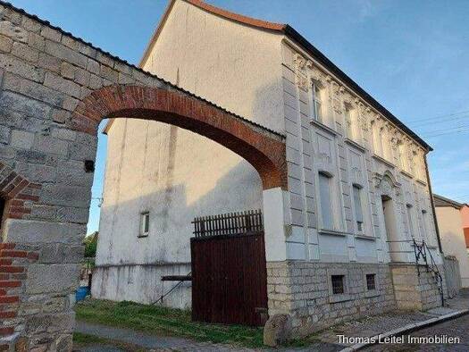 Haus zum Kauf 395.950 € 8 Zimmer 230 m² 2.863 m² Grundstück Kleine Planstraße 2 Seehausen 39365