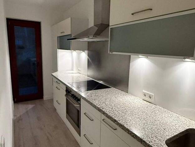 Wohnung zur Miete 1.200 € 2 Zimmer 56 m² 3. Geschoss Oberkassel Düsseldorf 40545