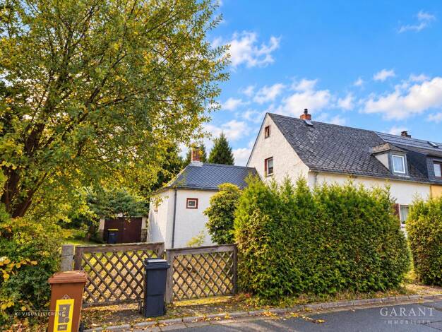 Doppelhaushälfte zum Kauf 78.000 € 5 Zimmer 88 m² 1.020 m² Grundstück Selb Selb 95100