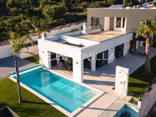 Haus zum Kauf 1.400.000 € 4 Zimmer 173 m² Vinisce Marina
