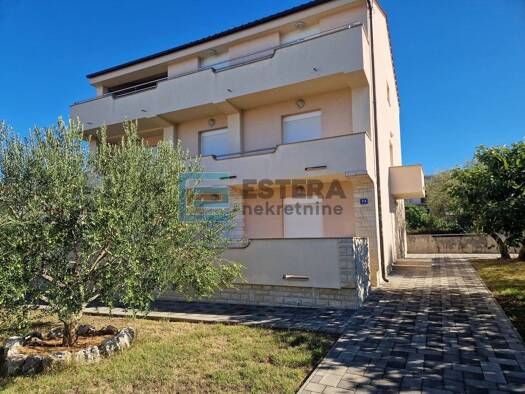 Einfamilienhaus zum Kauf 995.000 € 7 Zimmer 299 m² Biograd na Moru 23210