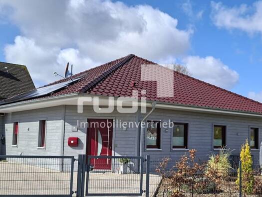 Bungalow zum Kauf 358.000 € 4 Zimmer 117 m² 1.191 m² Grundstück Uchtdorf Rinteln 31737