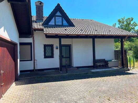 Einfamilienhaus zum Kauf provisionsfrei 232.400 € 5 Zimmer 181 m² 750 m² Grundstück Bertelsdorf Coburg 96450