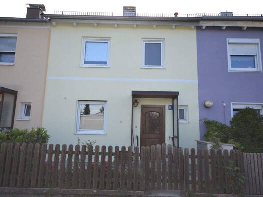 Reihenmittelhaus zum Kauf 674.000 € 5 Zimmer 110 m² 136 m² Grundstück Harthaus Germering 82110