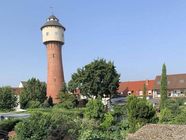 Mehrfamilienhaus zur Miete 2.350 € 7 Zimmer 175 m² 400 m² Grundstück frei ab sofort Plankstadt 68723