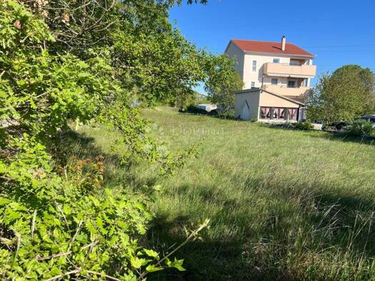 Wohn- und Gewerbegrundstück zum Kauf 122.700 € Krušvar, Dicmo Dicmo Kraj 21232