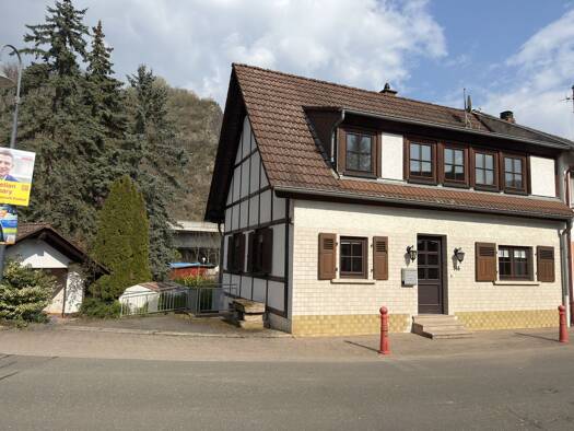 Einfamilienhaus zur Miete 1.025 € 4 Zimmer 120 m² 170 m² Grundstück frei ab sofort Hochstein Winnweiler 67722