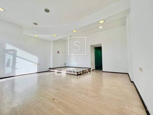 Halle/Industriefläche zum Kauf 235.000 € Trsat, Rijeka Trsat - Krimeja