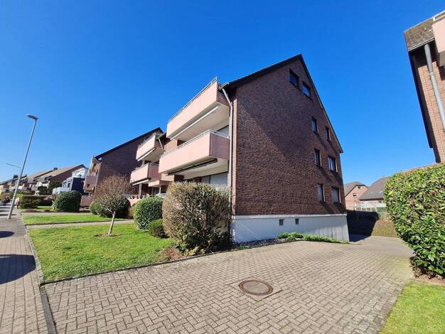Mehrfamilienhaus zur Miete 1.000 € 3 Zimmer 89 m² 89 m² Grundstück Bonifatiusstraße 37 Asberg Moers 47441