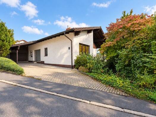 Einfamilienhaus zur Miete 1.520 € 6,5 Zimmer 190 m² frei ab 01.02.2027 Mönchröden Rödental 96472