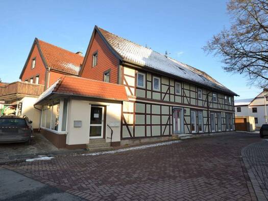 Mehrfamilienhaus zum Kauf 99.000 € 10,5 Zimmer 230 m² 481 m² Grundstück Rosmarienstraße 1 Eschershausen Delligsen 31073