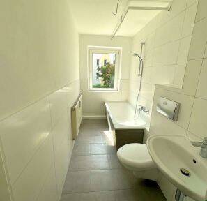 Immobilie in Langenweißbach - Investieren mit Weitblick: Stabil vermietete Einheit in der Alten Schäferei Langenbach - Bild 3