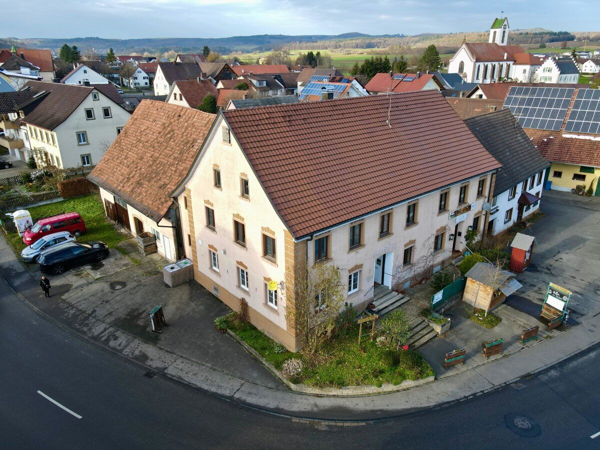 Haus zum Kauf 499.000 € 8,5 Zimmer 310,8 m²<br/>Wohnfläche 1.113 m²<br/>Grundstück Orsingen Orsingen-Nenzingen / Orsingen 78359