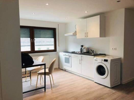 Wohnung zur Miete 950 € 2 Zimmer 33 m² 1. Geschoss frei ab sofort Neustadter Hauptstraße 68 Neustadt Waiblingen 71336