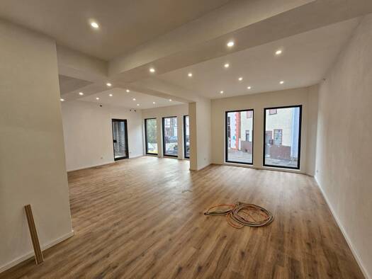 Büro zur Miete provisionsfrei 1.600 € 3 Zimmer 95 m² Bürofläche Windecken Nidderau 61130