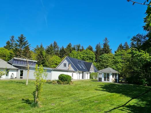 Villa zum Kauf provisionsfrei 2.000.000 € 9 Zimmer 285 m² 63.000 m² Grundstück Tinglev 6360