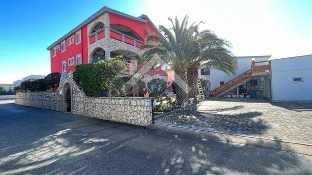 Haus zum Kauf 650.000 € 15 Zimmer 501 m² Vir