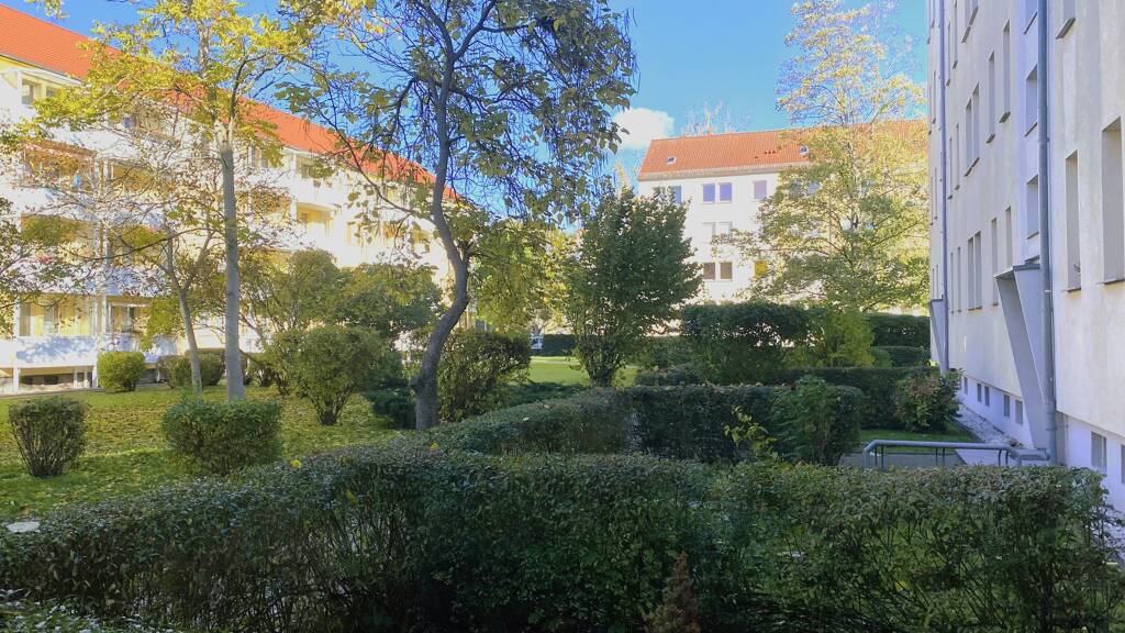 Wohnung zum Kauf als Kapitalanlage geeignet 56.600 € 2 Zimmer 49,2 m² Erich-Weinert-Str. Weißenfels 06667