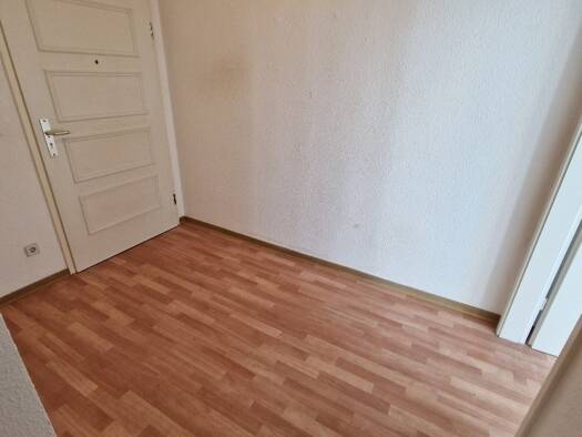 Wohnung zur Miete 300 € 2 Zimmer 51,7 m² EG Heinrich-Heine-Str. 23 Altenburg 04600