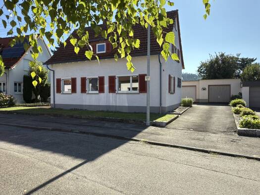 Einfamilienhaus zum Kauf 279.000 € 5 Zimmer 100 m² 692 m² Grundstück Rottweil 78628