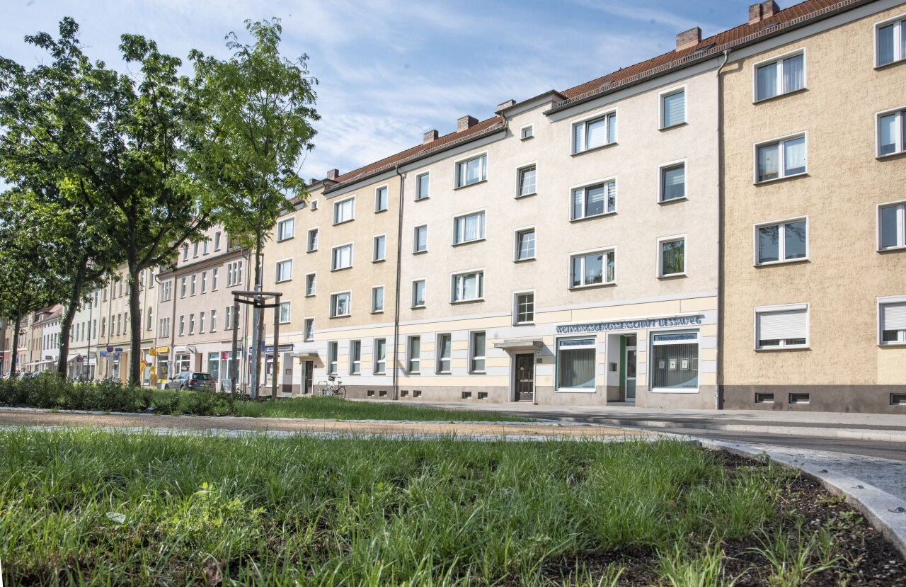 Wohnung zur Miete 370 € 2 Zimmer 63 m²<br/>Wohnfläche 1.<br/>Geschoss ab sofort<br/>Verfügbarkeit Albrechtsplatz 17 Innerstädtischer Bereich Mitte 27 Dessau-Roßlau 06844