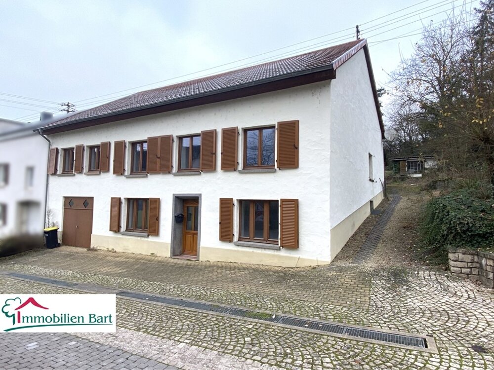 Einfamilienhaus zum Kauf 450.000 € 7 Zimmer 176 m²<br/>Wohnfläche 1.081 m²<br/>Grundstück Nennig Perl / Nennig 66706