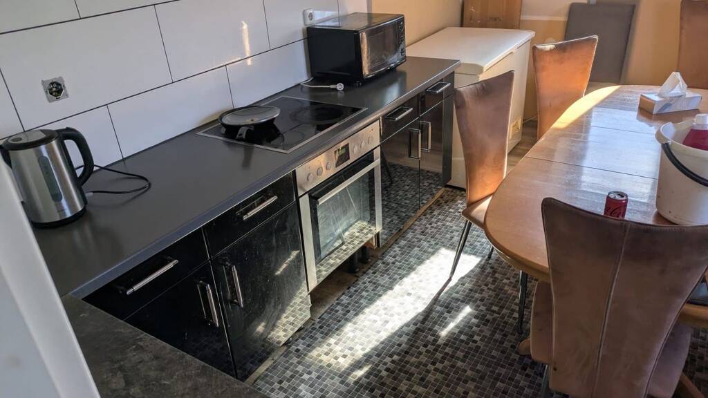 WG-Zimmer zur Miete 17 € 4 Zimmer 90 m² Geschoss 1/2 frei ab sofort Westerwaldstraße 155 Uckerath Hennef (Sieg) 53773