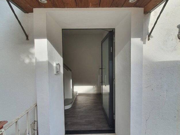 WG-Zimmer zur Miete auf Zeit 510 € 25 m² 1. Geschoss frei ab 01.10.2026 Neuehrenfeld Köln 50823