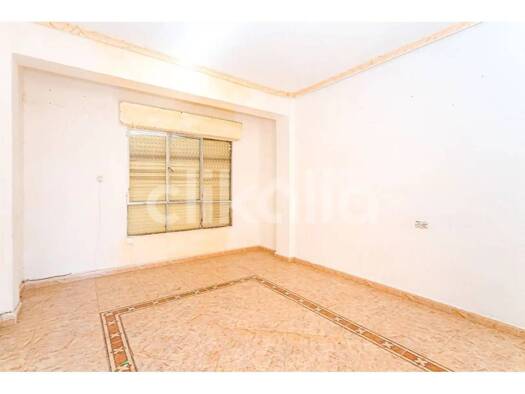 Wohnung zum Kauf 35.000 € 3 Zimmer 86 m² 1. Geschoss Elda 03600