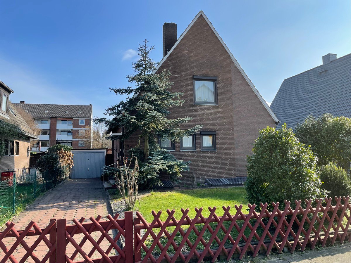 Einfamilienhaus zum Kauf 195.000 € 5 Zimmer 94 m²<br/>Wohnfläche 392 m²<br/>Grundstück Fähr - Lobbendorf Bremen / Aumund 28755