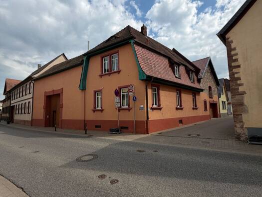 Bauernhaus zum Kauf provisionsfrei 1.500.000 € 8 Zimmer 260 m² 480 m² Grundstück Hauptstraße 54 Obersülzen 67271