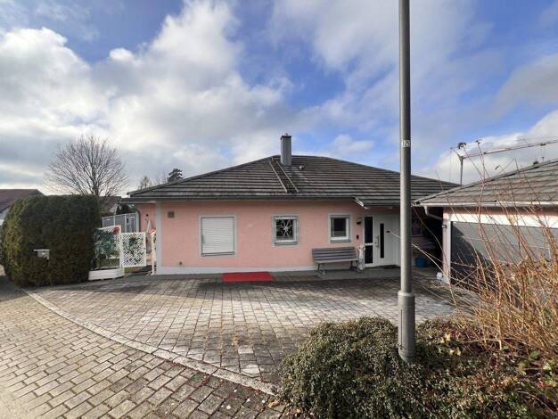 Bungalow zum Kauf 449.000 € 3 Zimmer 130 m² 700 m² Grundstück Aidenbach 94501