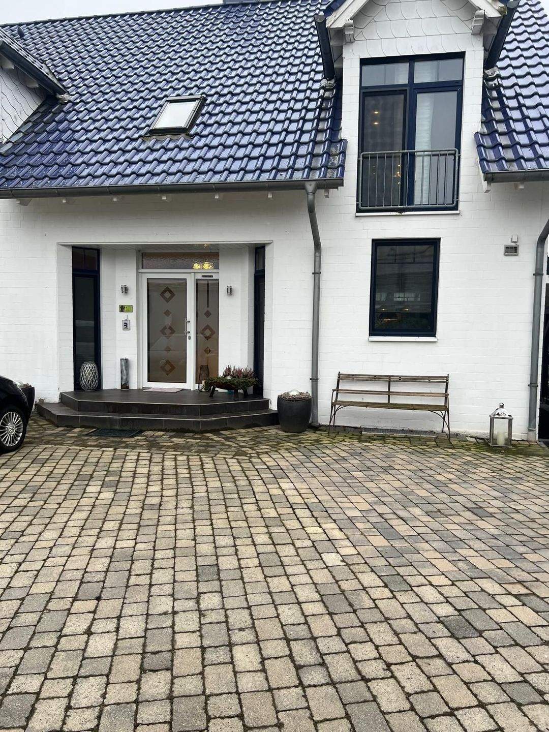 Immobilie in Bissendorf - Exklusives Wohnen & Arbeiten: Repräsentatives Betriebsleiterhaus (250 m²) mit Luxus-Ausstattung & PV-Anlage! - Bild 0