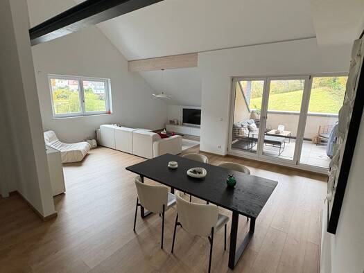 Wohnung zur Miete 1.100 € 3 Zimmer 102 m² Geschoss 2/3 frei ab 01.02.2026 Hausen 63840