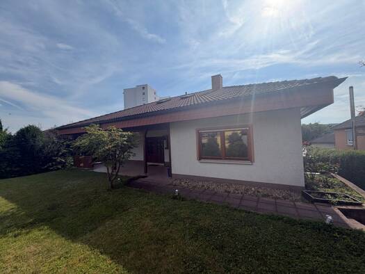 Wohnung zur Miete 1.410 € 5 Zimmer 141 m² Geschoss 2/3 frei ab sofort Bammental 69245