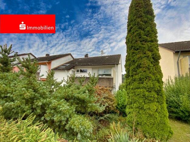 Reihenendhaus zum Kauf 195.000 € 6 Zimmer 120 m² 369 m² Grundstück frei ab sofort Bad Arolsen 34454